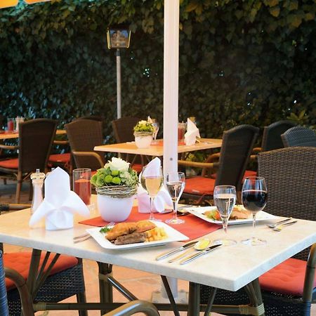 Hotel & Restaurant Hugenottengarten Friedrichsdorf Esterno foto